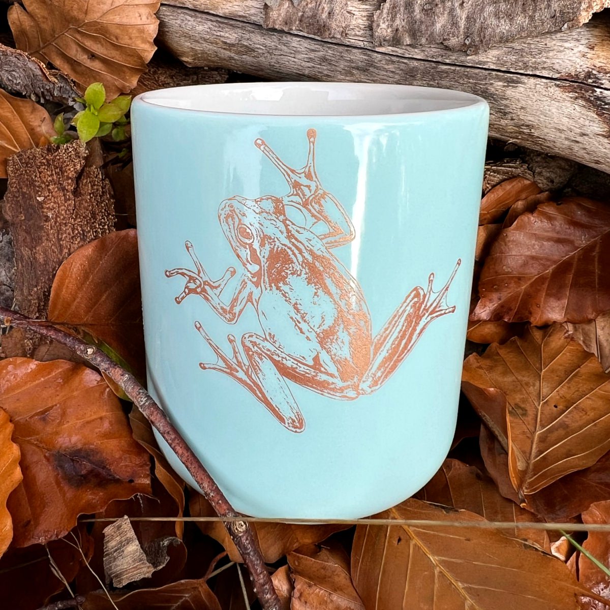 becher ohne henkel 370 . frosch mattglanz auf frischer wind .
