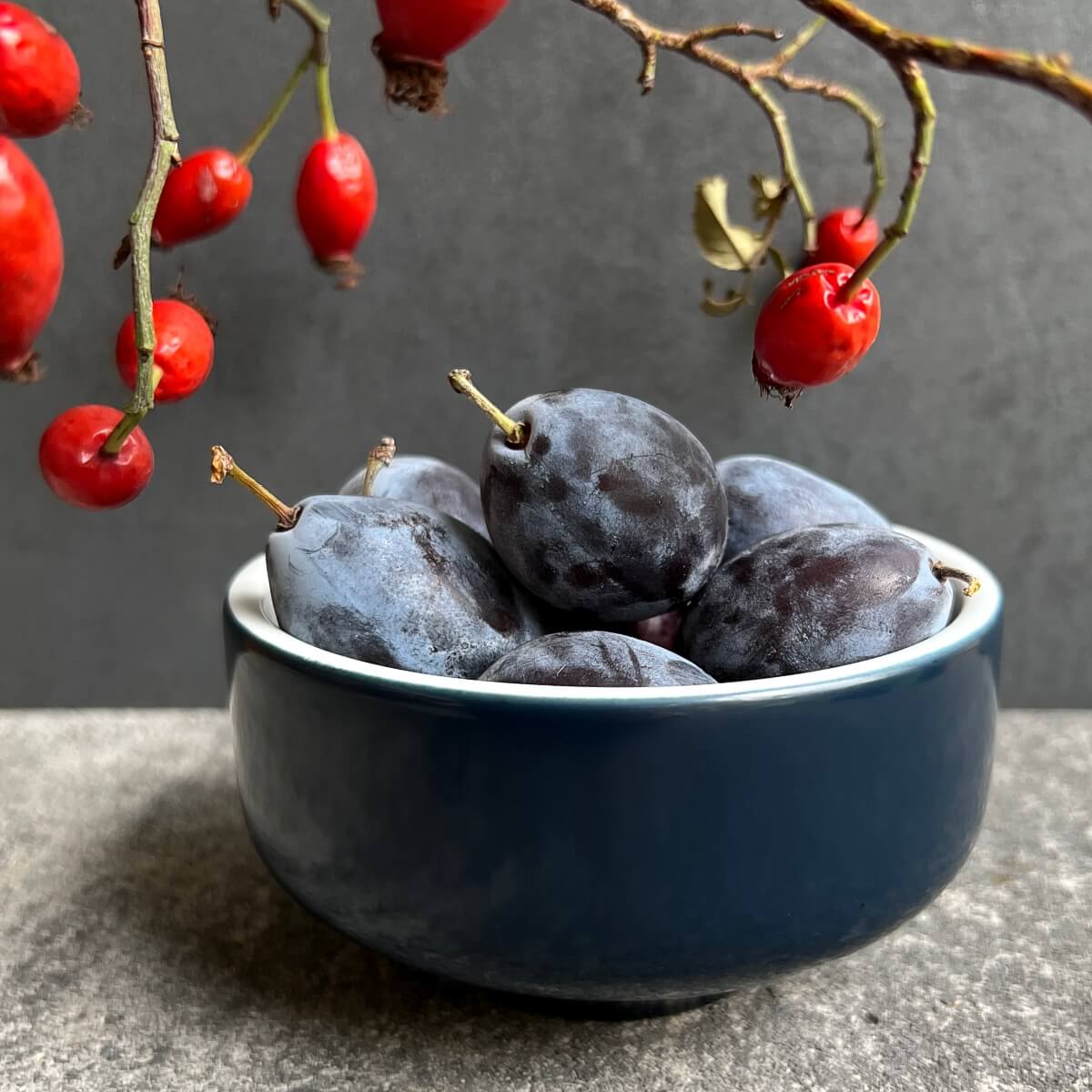 schale 11 . zeit für lichterketten . handgespritzt außen .