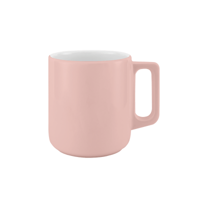 becher mit henkel . handgespritzt außen .